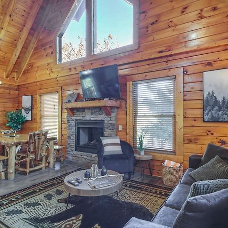 Pigeon Forge Cabin Rental With Decks And Hot Tub! Exterior foto