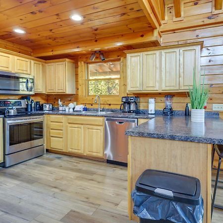 Pigeon Forge Cabin Rental With Decks And Hot Tub! Exterior foto