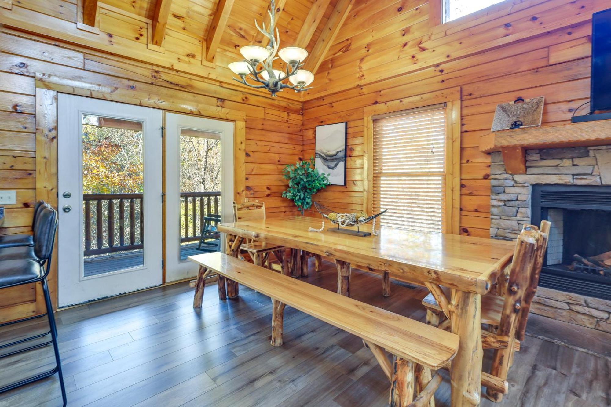 Pigeon Forge Cabin Rental With Decks And Hot Tub! Exterior foto