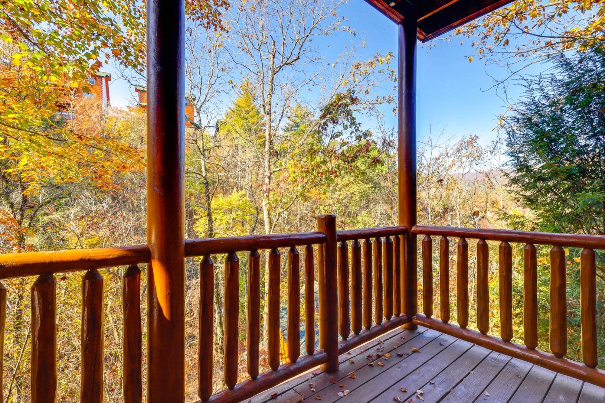 Pigeon Forge Cabin Rental With Decks And Hot Tub! Exterior foto