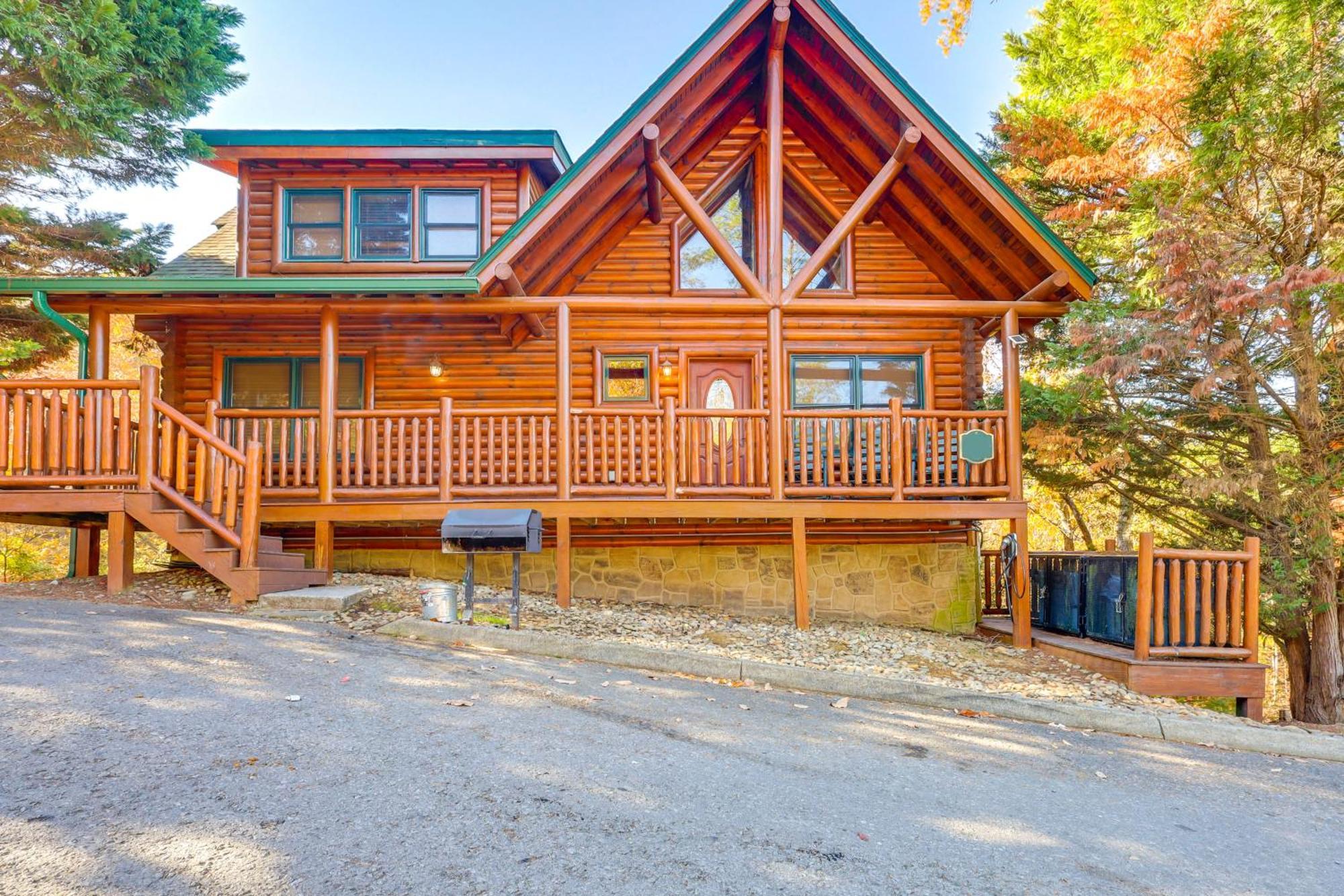 Pigeon Forge Cabin Rental With Decks And Hot Tub! Exterior foto